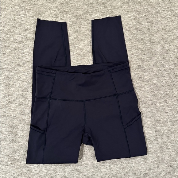 Lululemon in movement 25" - Picture 1 of 1